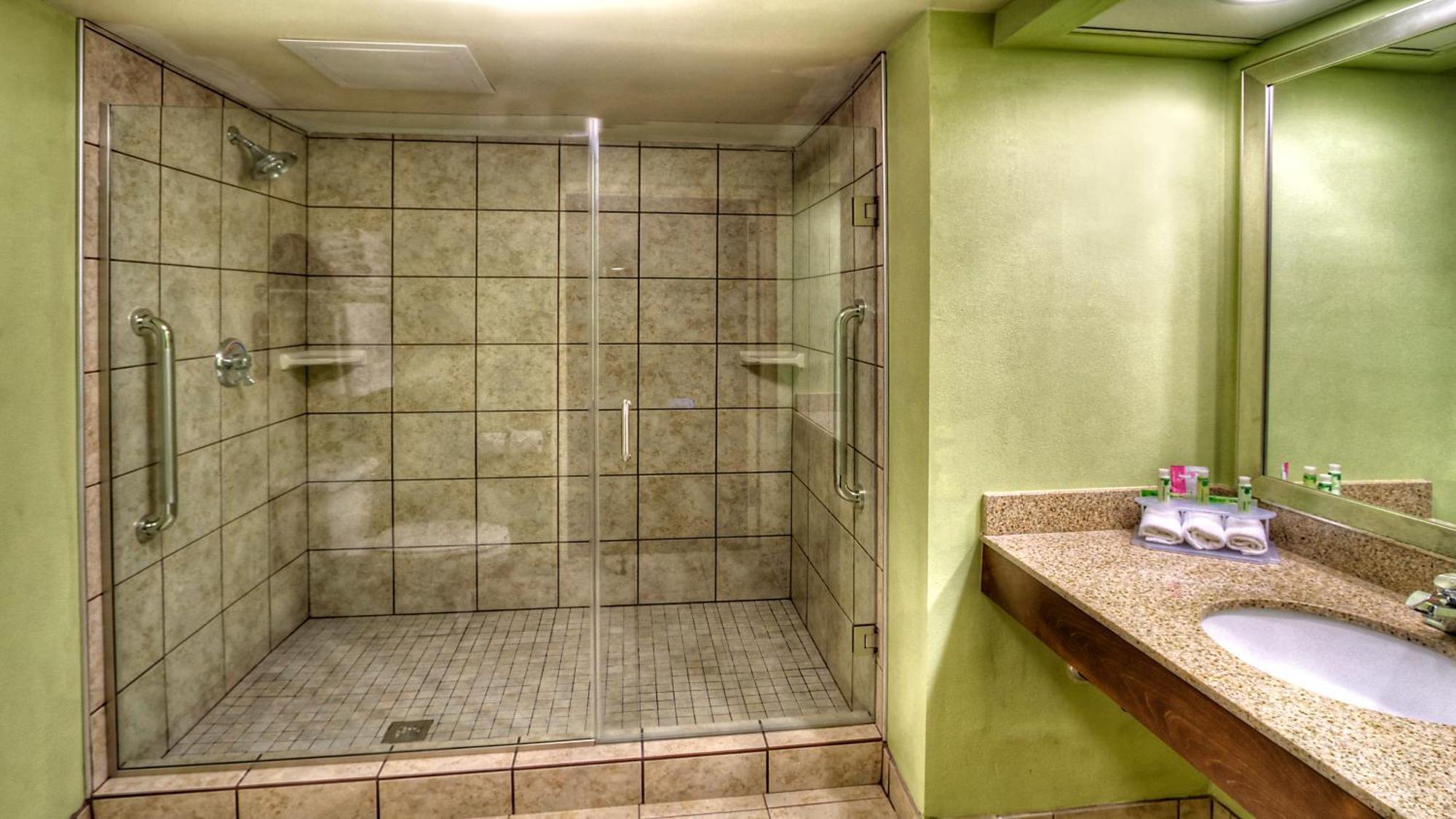 Holiday Inn Express Greenville By Ihg Экстерьер фото